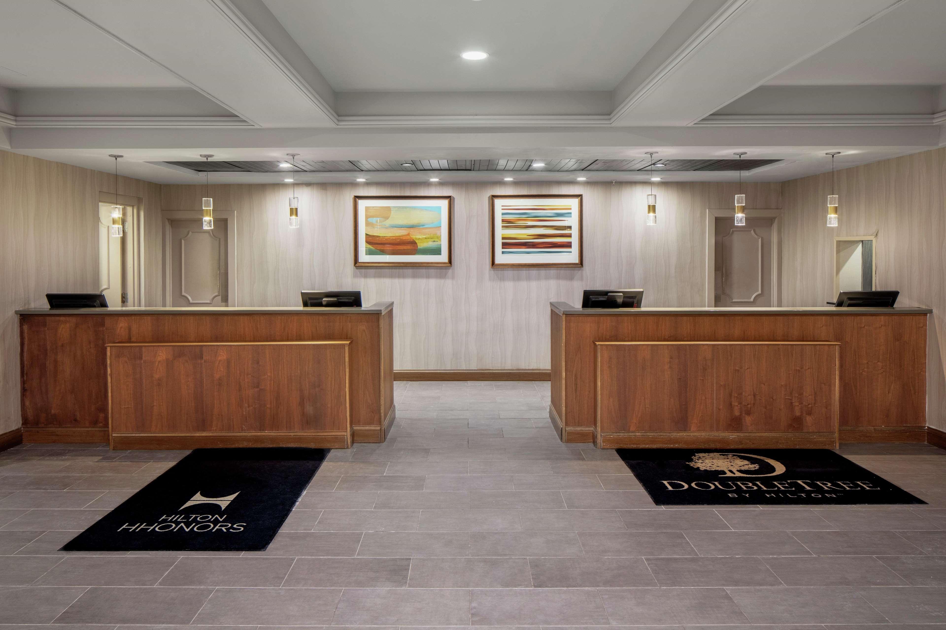 Doubletree By Hilton Cleveland East Beachwood Exterior photo