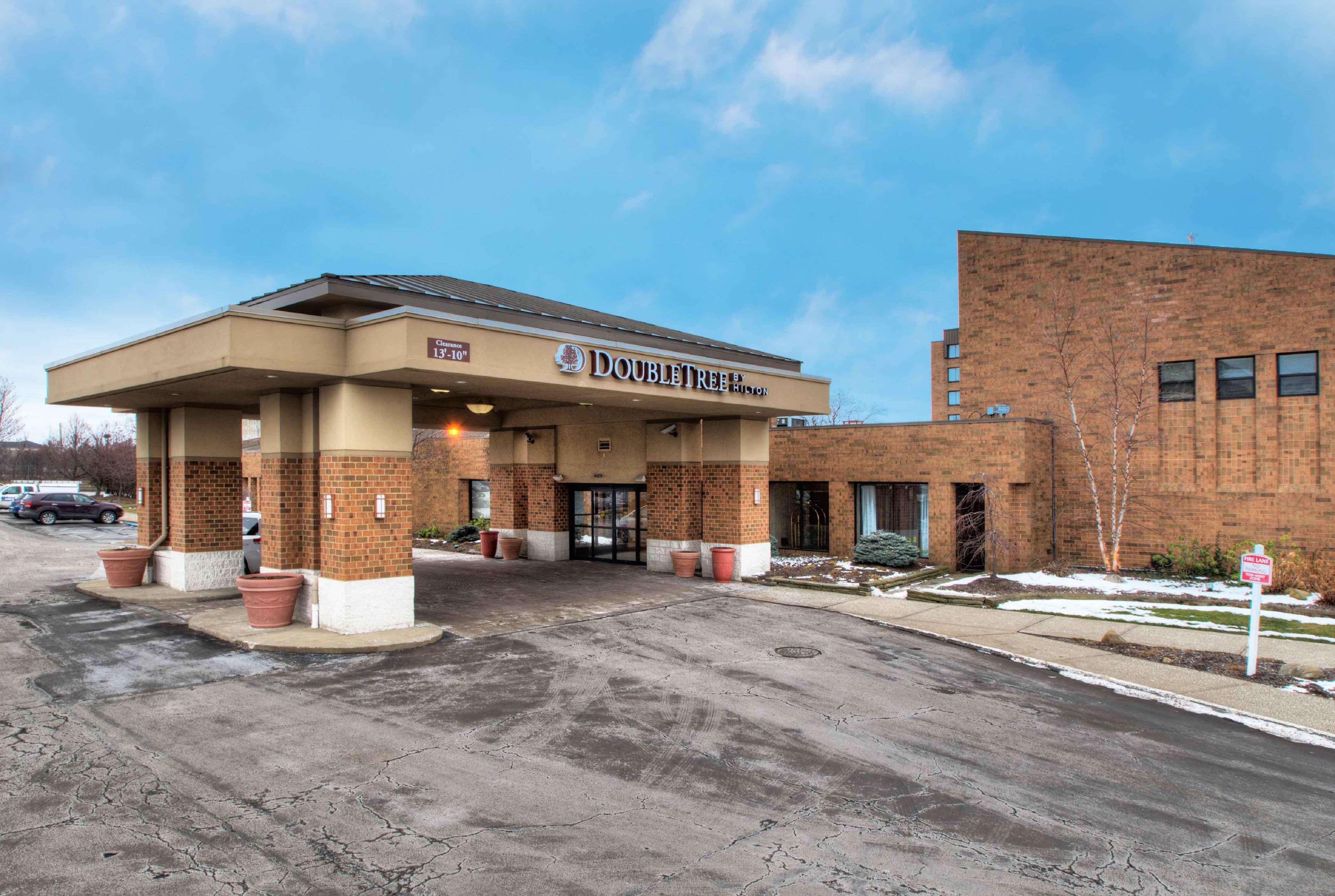 Doubletree By Hilton Cleveland East Beachwood Exterior photo